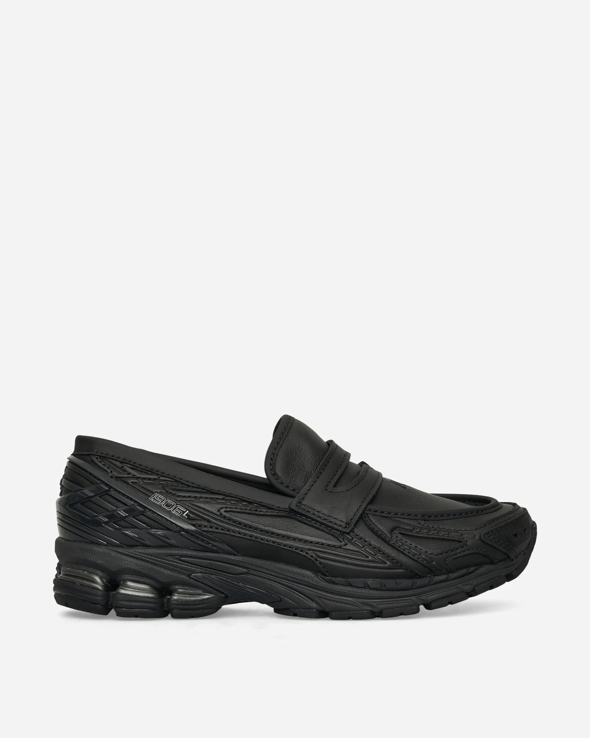 1906L Sneakers Black