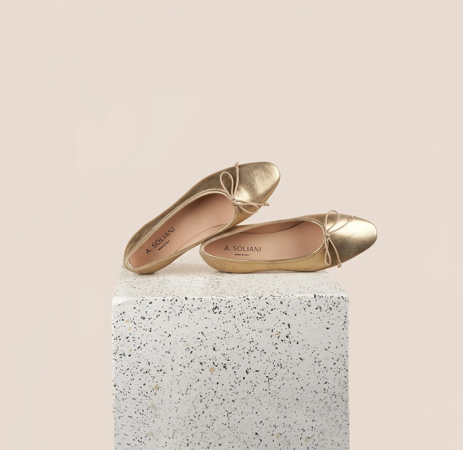 Como - Gold Foil