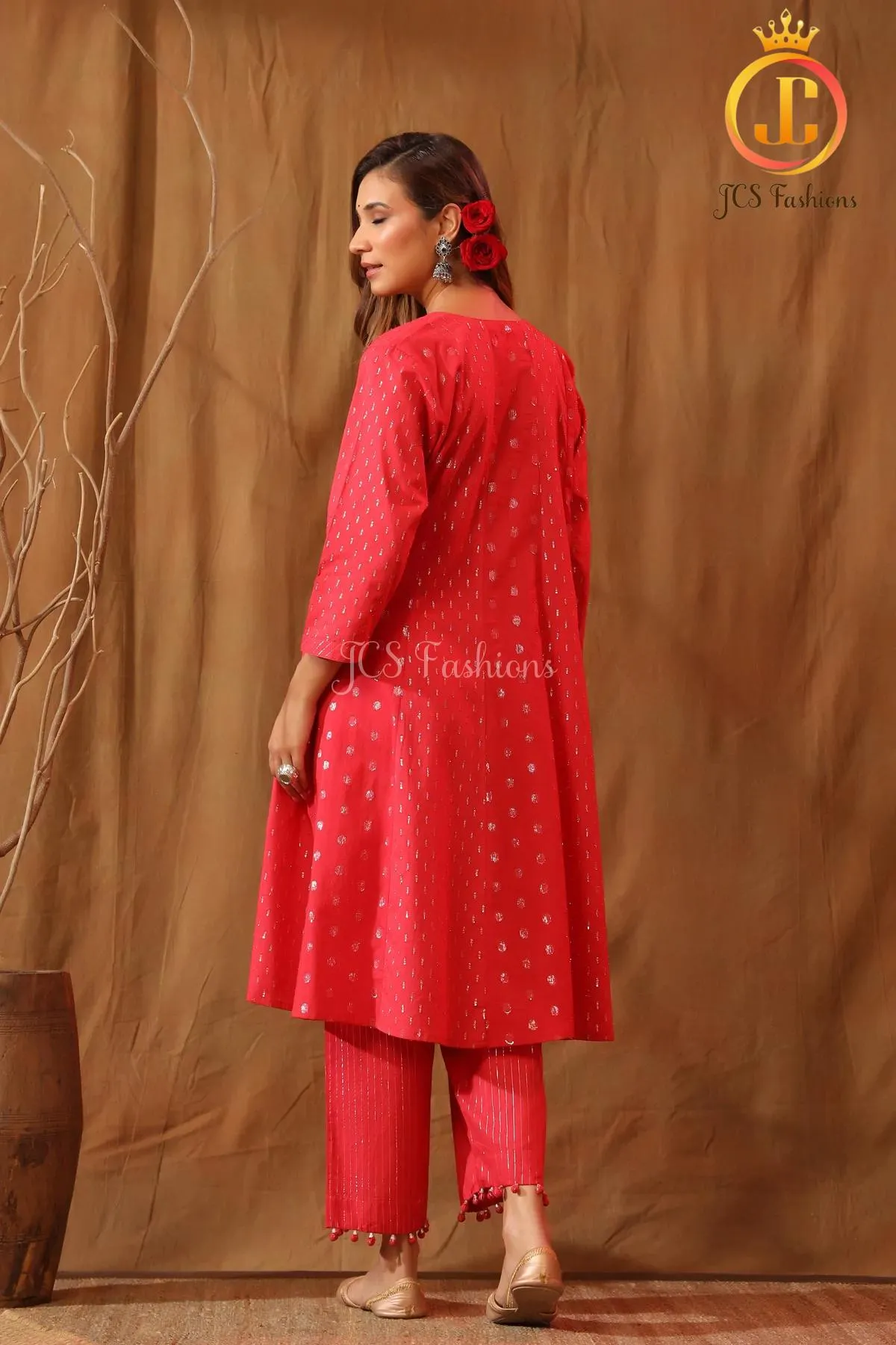 Cotton Shimmery Kurta with Stole, and matching potli pants
