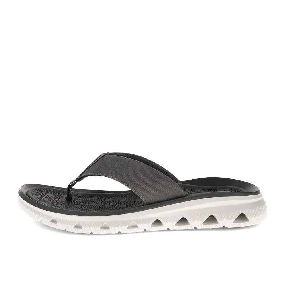 Dockers Mens Luka Synthetic Leather Casual Flip Flop Sandal Shoe