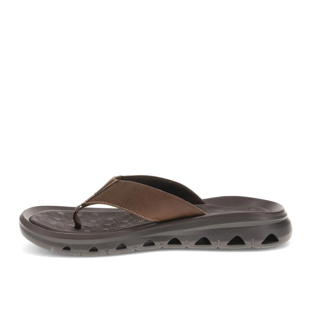 Dockers Mens Luka Synthetic Leather Casual Flip Flop Sandal Shoe