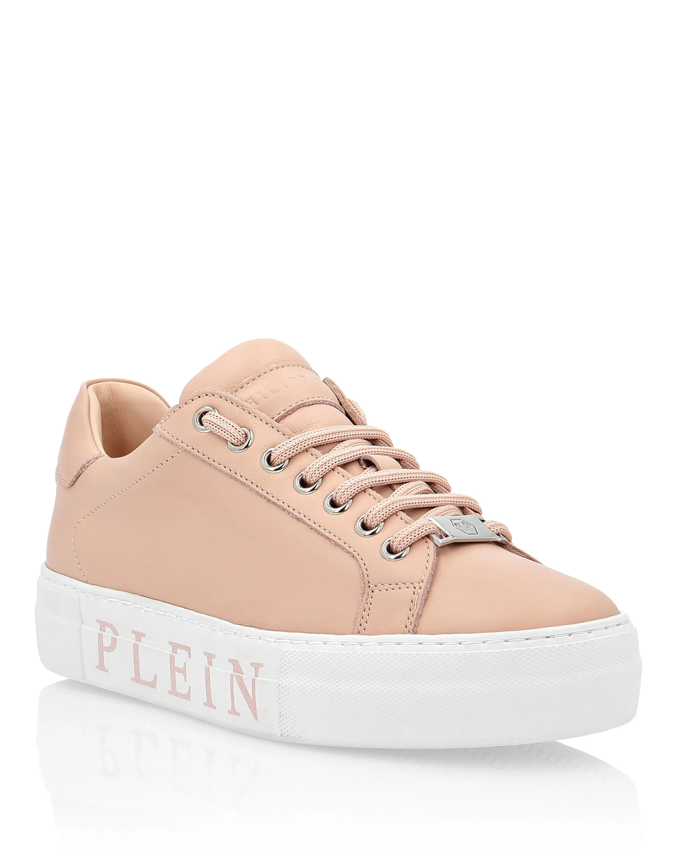 Lo-Top Sneakers