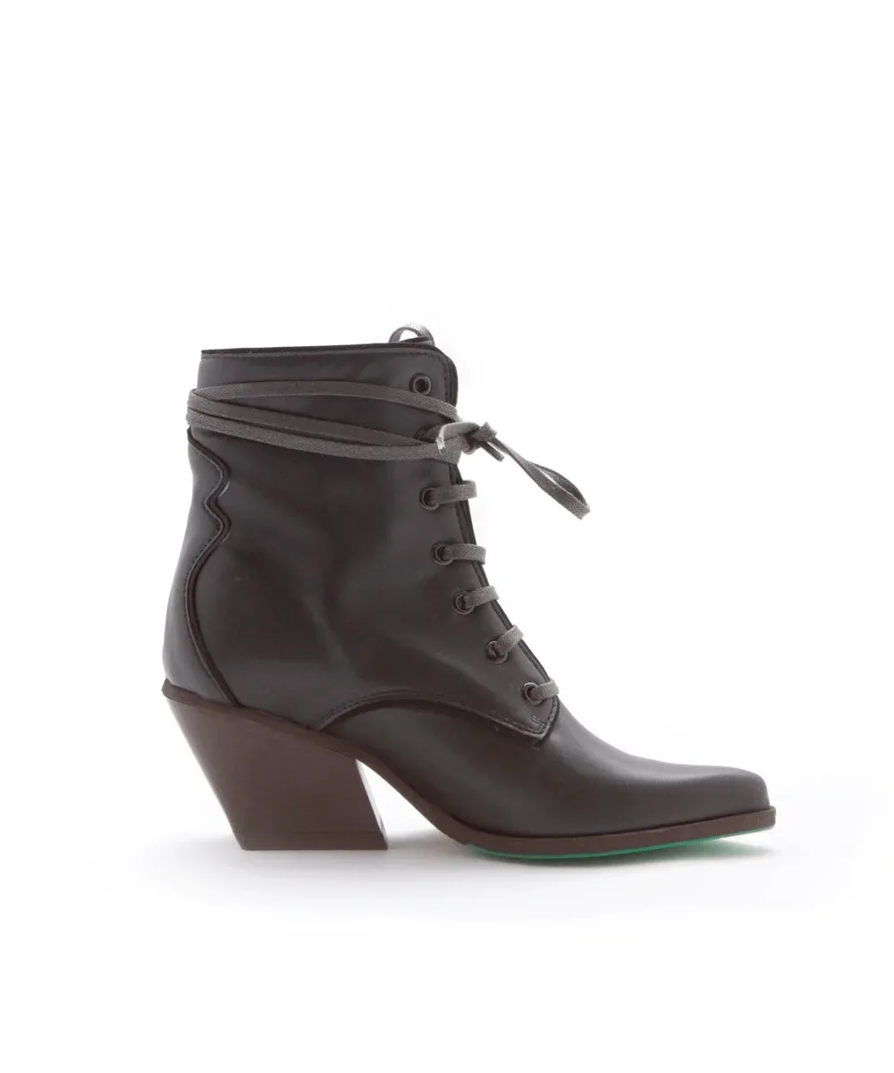 Lot AppleSkin Vegan Leather Cowboy Boots | Black