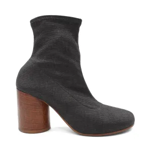 Margiela Round Toe Boots - Women's 35