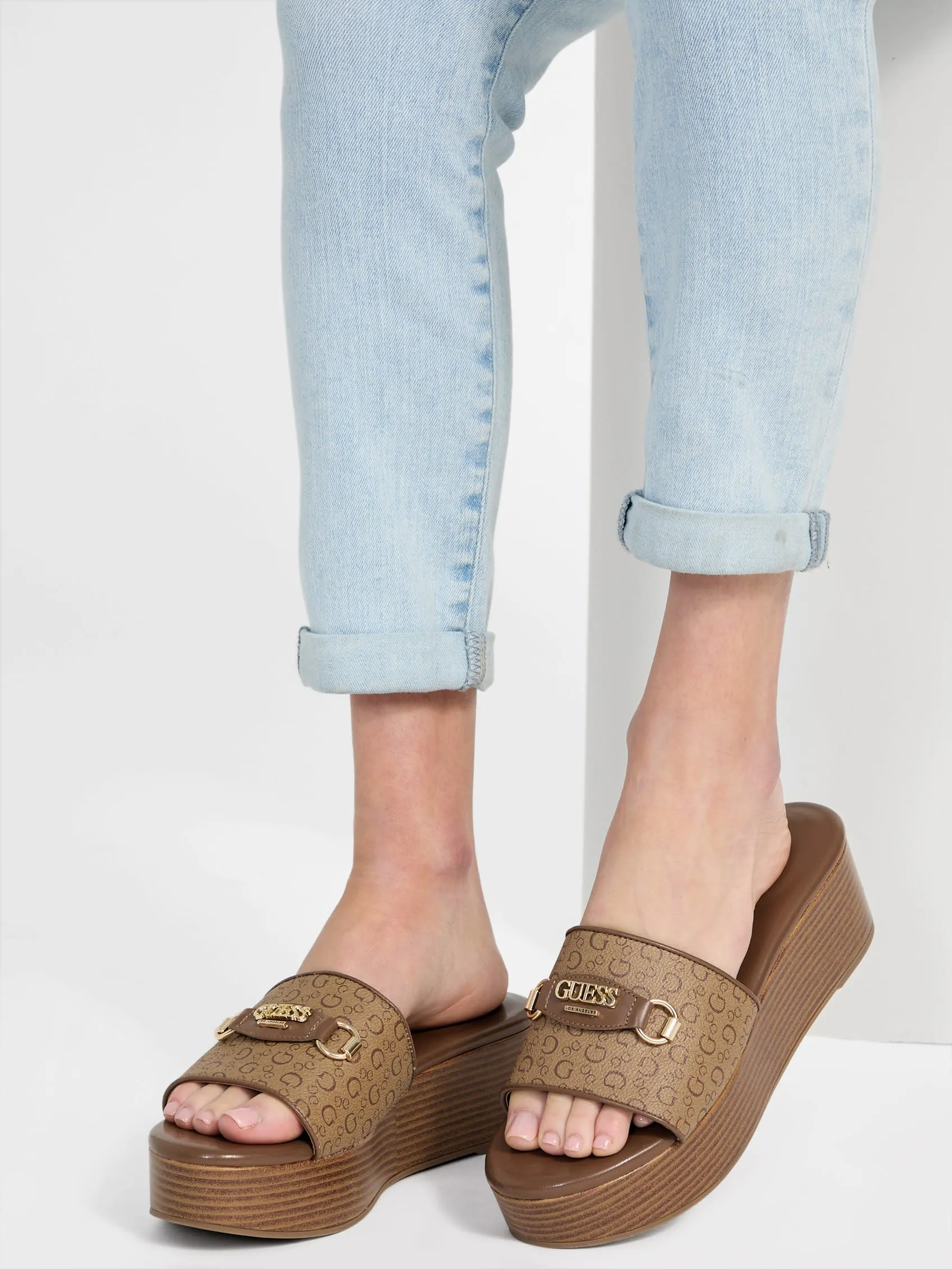 Matties Wooden Platform Sandals
