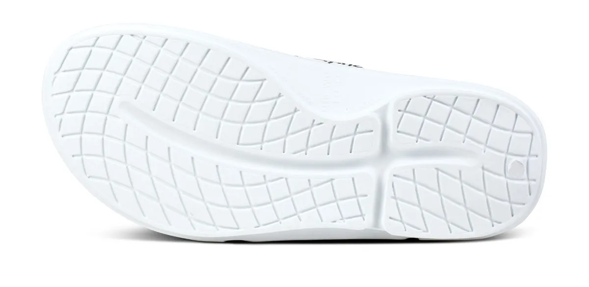 Men's OOahh Sport Flex Sandal - White Labyrinth (SALE)