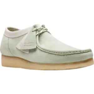 Men's Wallabee Boots In Pale Green