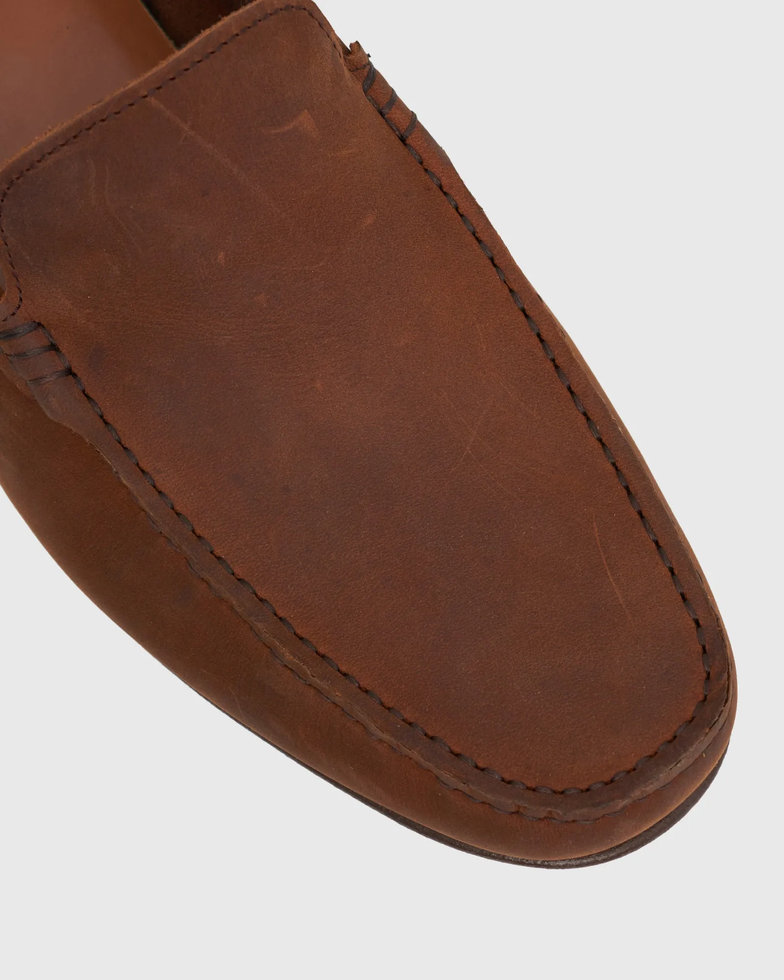 NICOLAS Plain Toe Leather Loafers