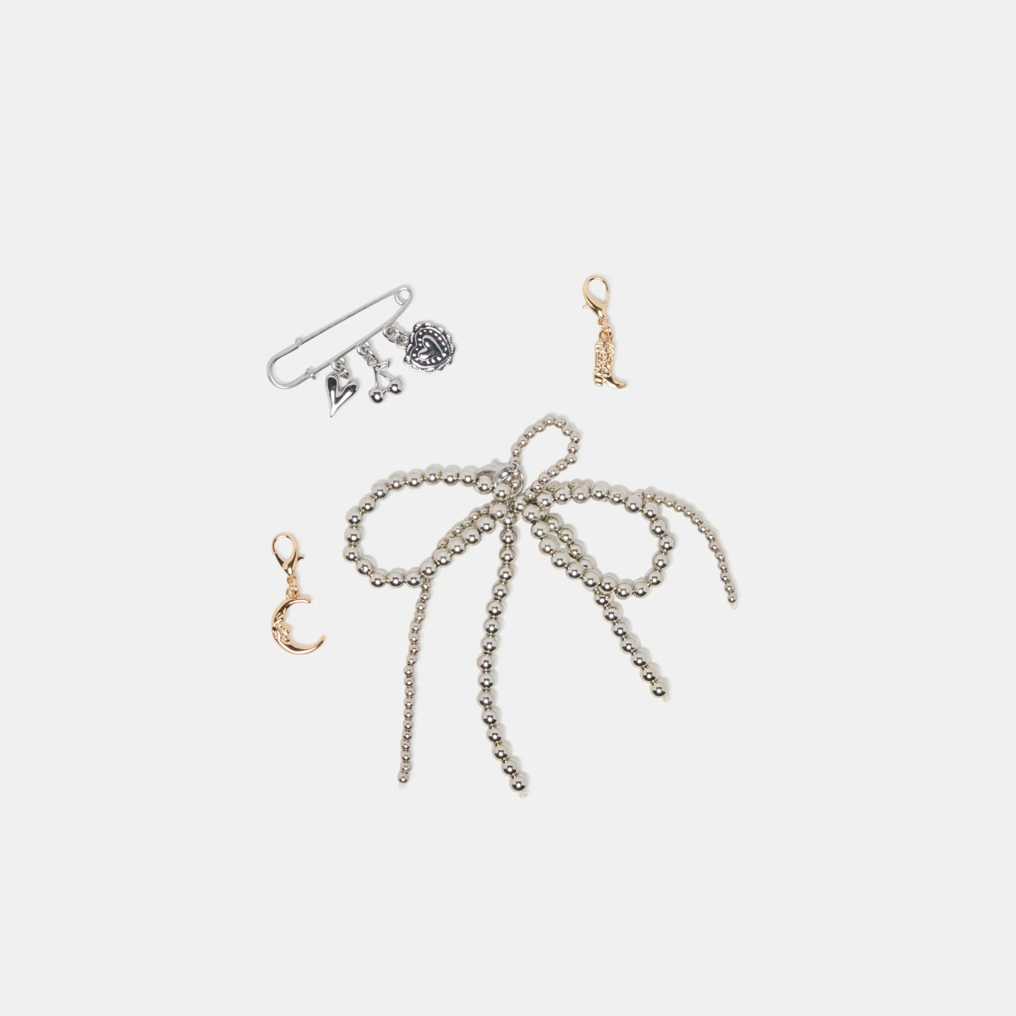 NOTICE SNEAKERS BLUE   PIN CHARM BUNDLE