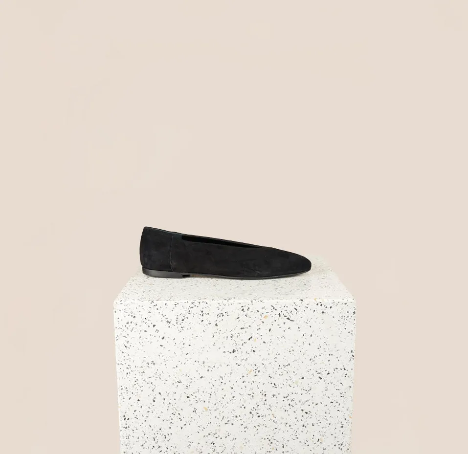 Scala - Black Suede