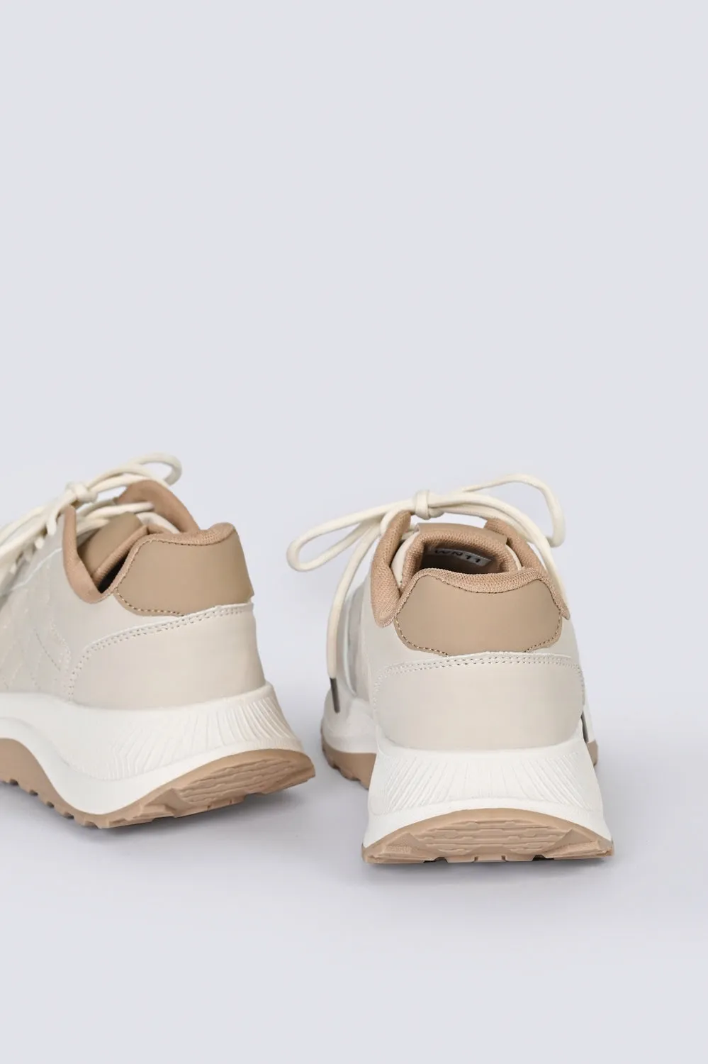 SNEAKERS WITH QUILT DETAIL
