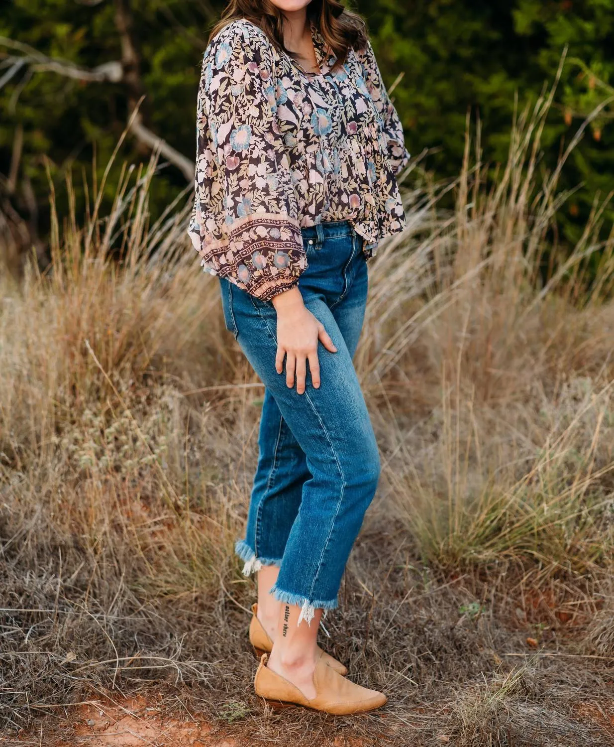 Women Mahzan Flats In Tan Hard Rock