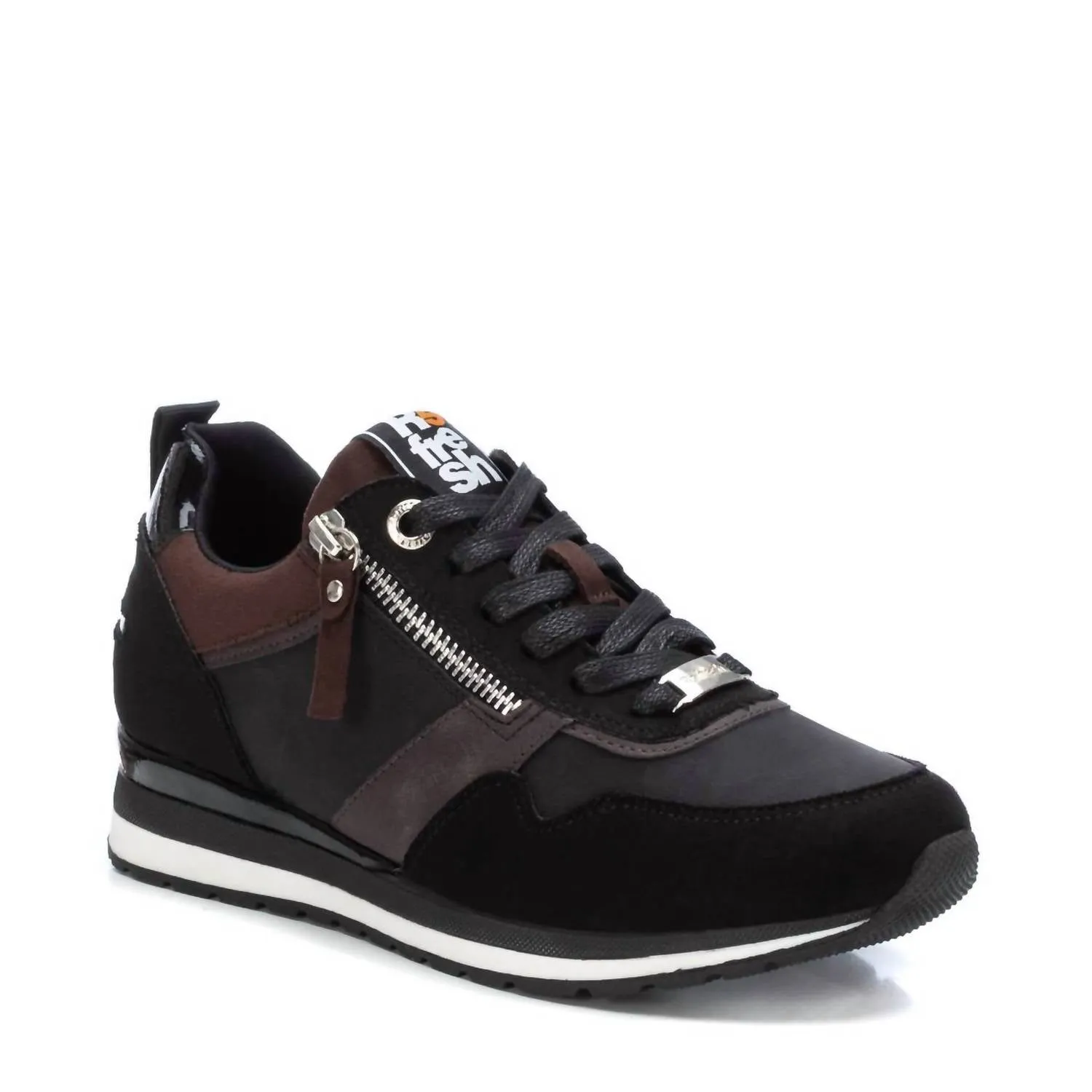 Women's Casual Sneakers In Black