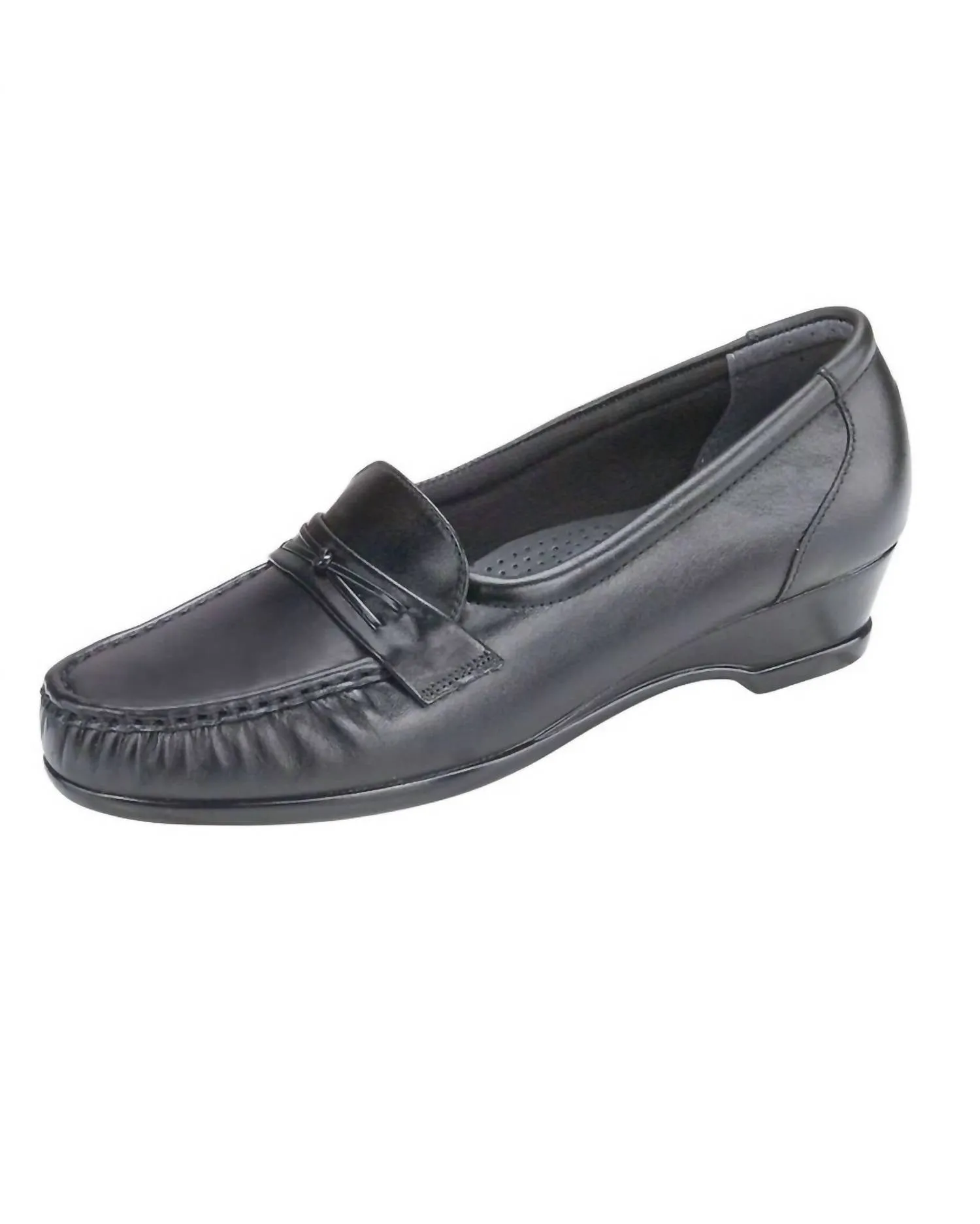 Women's Easier Slip On Loafer - Narrow In Black