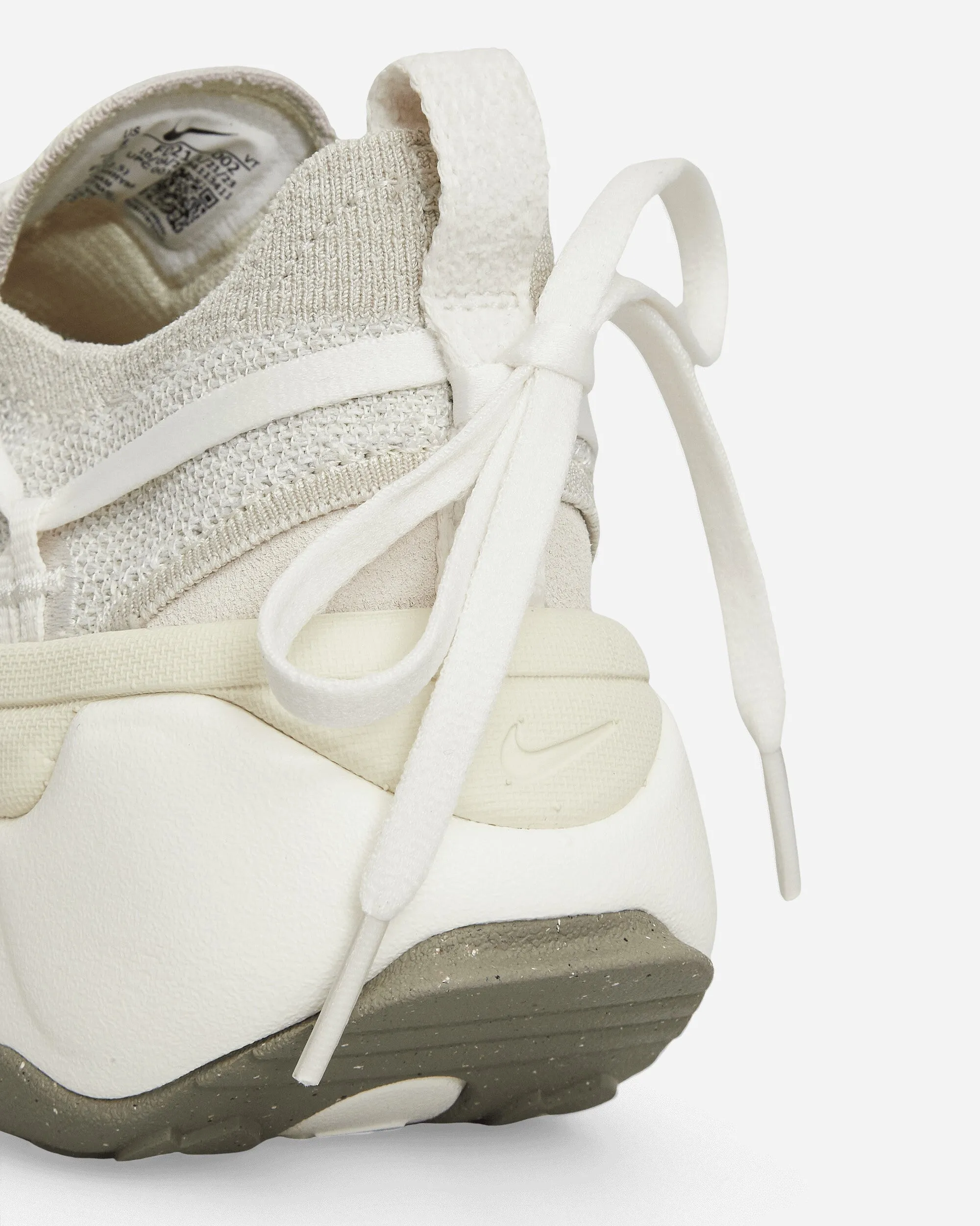 Women's Flyknit Bloom Sneakers Light Bone / Sail